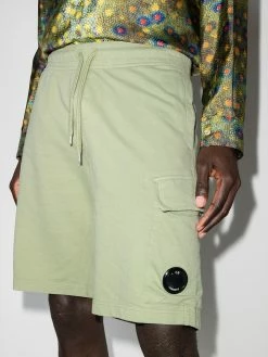 C.P. Company short de sport à patch logo