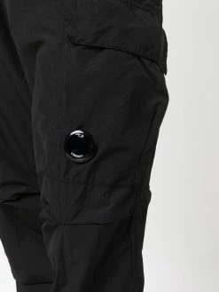 C.P. Company pantalon droit à détail d'objectif