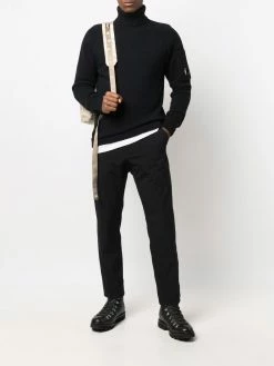 C.P. Company pull à détail verre de lunette signature