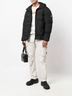 C.P. Company pantalon cargo à détail verre de lunette signature