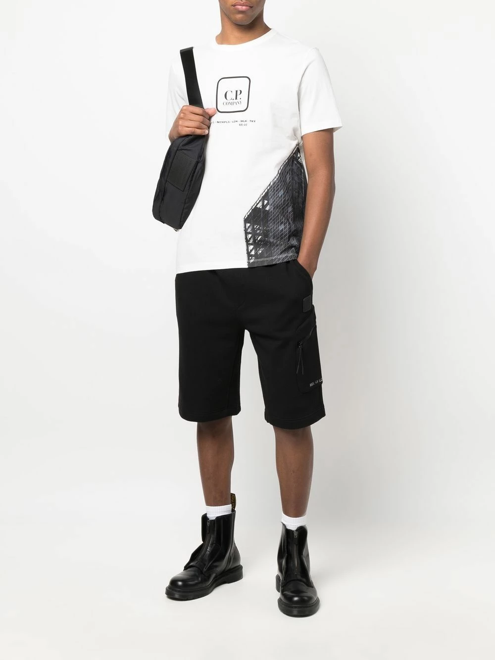 Faible Prix C.P. Company Short à patch logo bermudas homme 4 C.P. Company short à patch logo