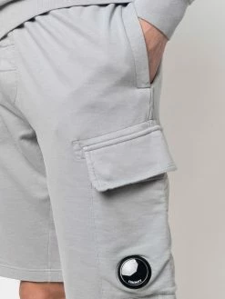 C.P. Company short à détail verre de lunette signature